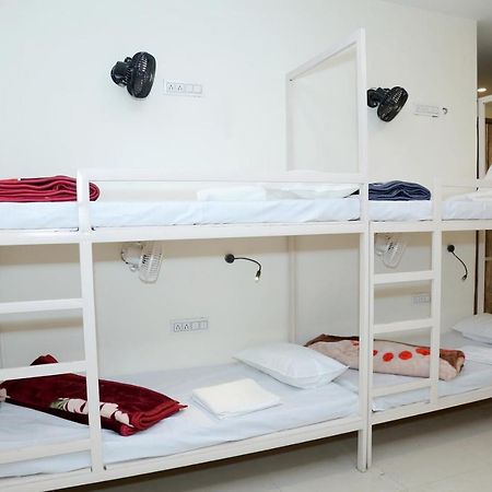 The Charlie'S Hostel 뉴델리 외부 사진