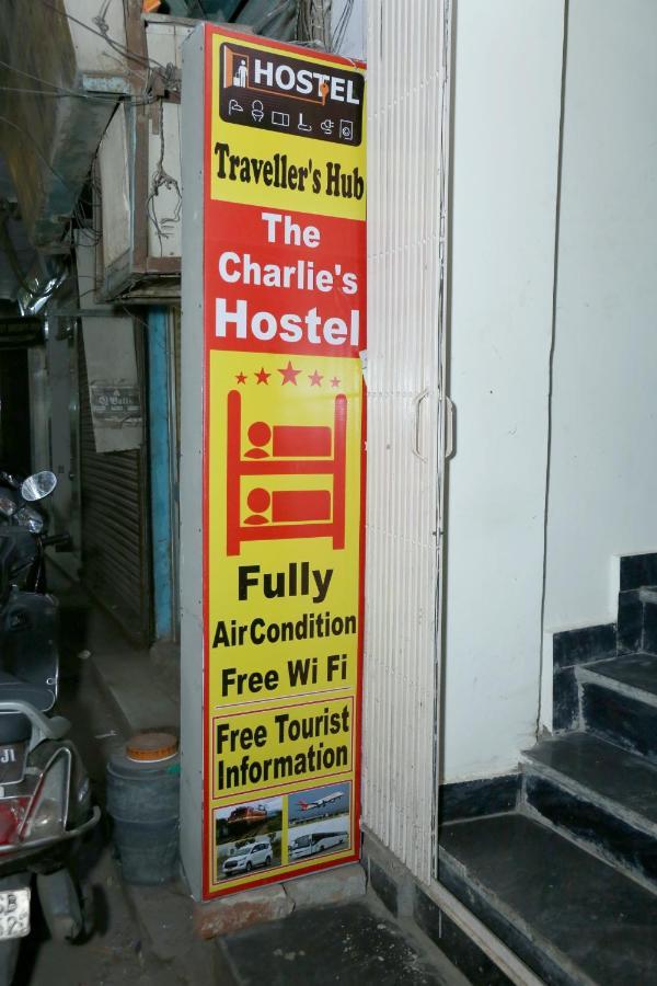 The Charlie'S Hostel 뉴델리 외부 사진