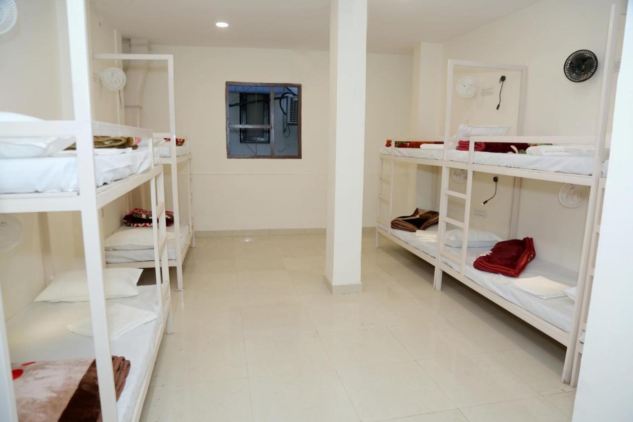 The Charlie'S Hostel 뉴델리 외부 사진