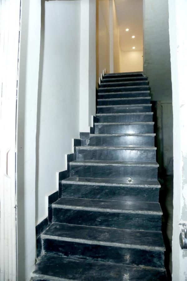 The Charlie'S Hostel 뉴델리 외부 사진